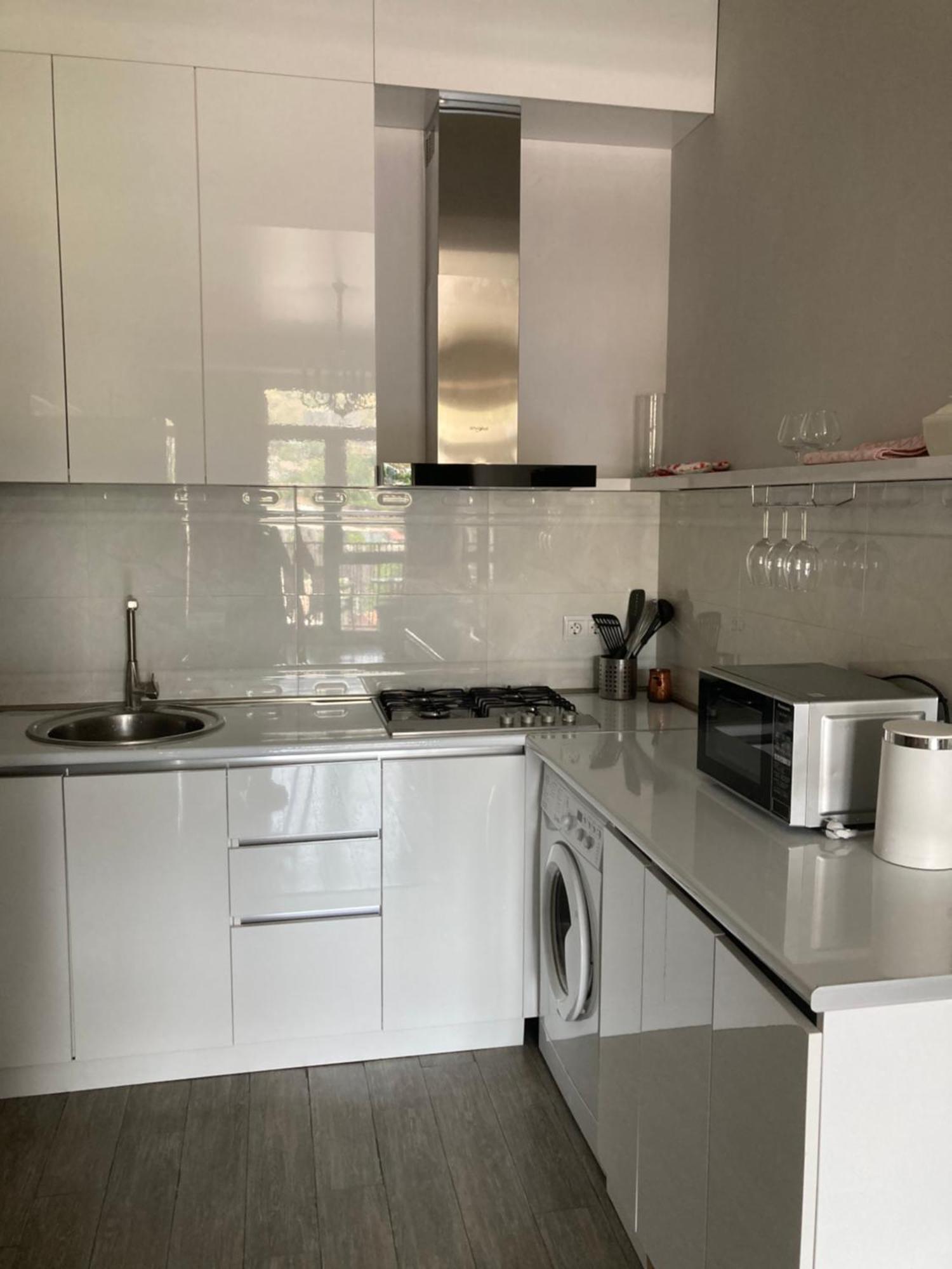 Sunny Apartment Ortachala Tbilisi Eksteriør billede
