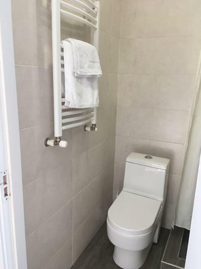 Sunny Apartment Ortachala Tbilisi Eksteriør billede